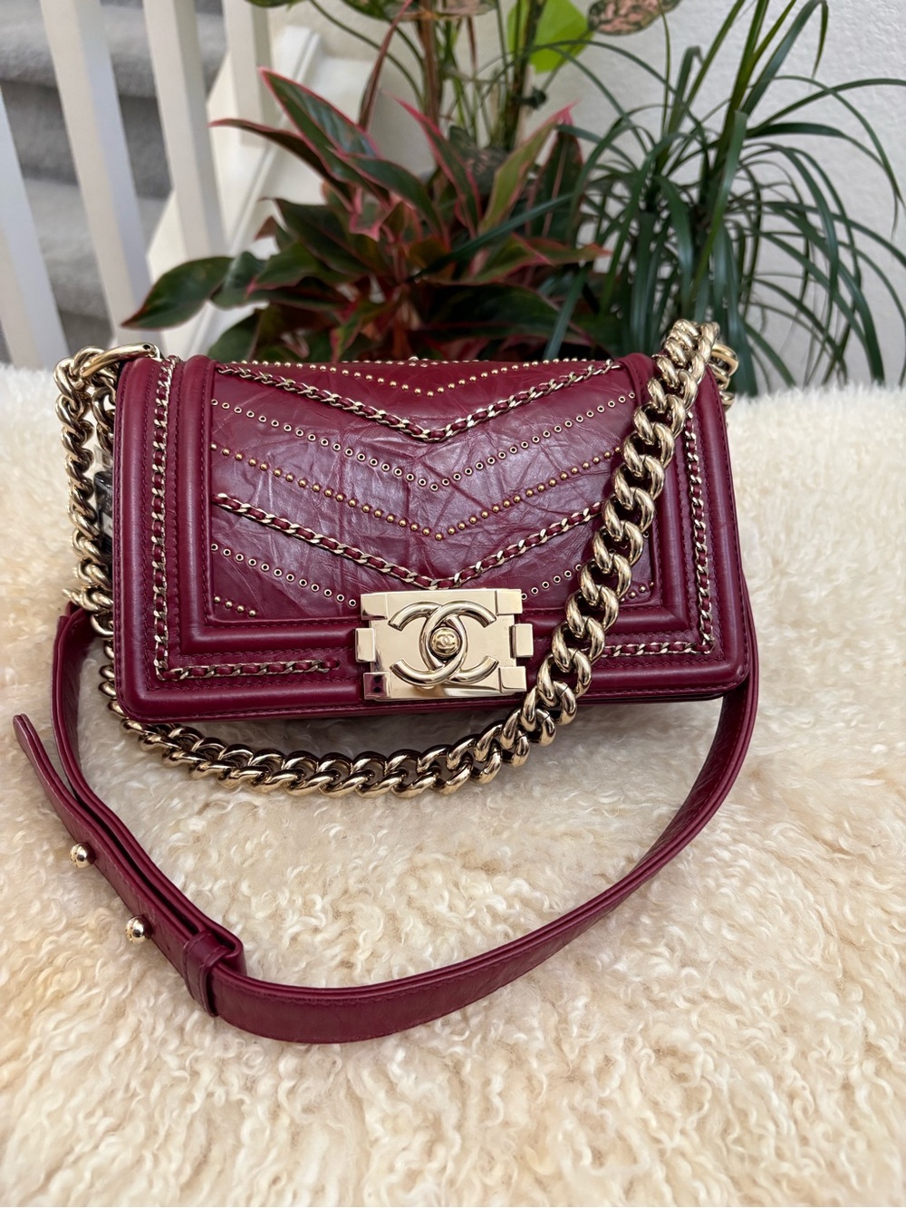 CHANEL Red Crumpled Calfskin Chevron Embellished Chain Boy Bag Small